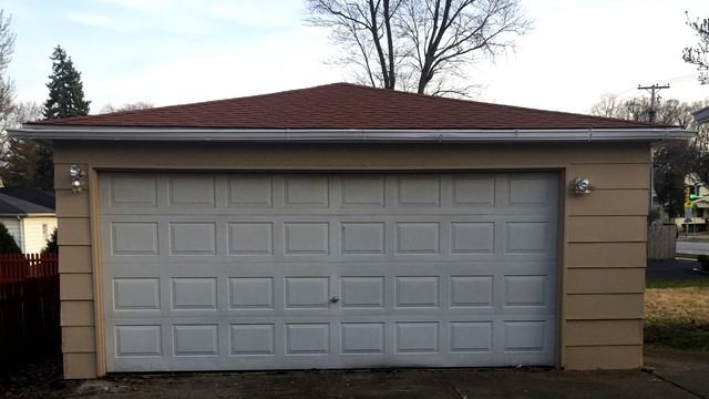 1555 Linden Rd - Photo 2 of 7