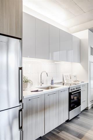 471 Main St - Photo 3 of 8