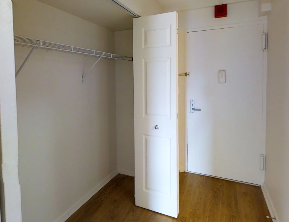 96 Blossom St - Photo 3 of 6