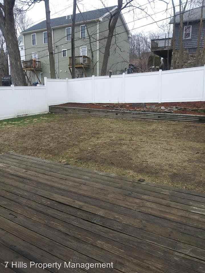 36 Uxbridge St - Photo 3 of 22