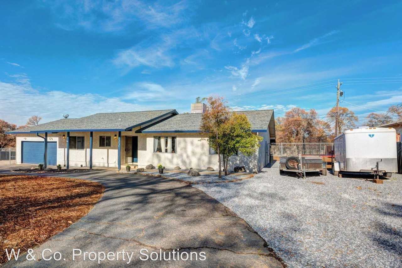 20348 Gibson Ct - Photo 3 of 12