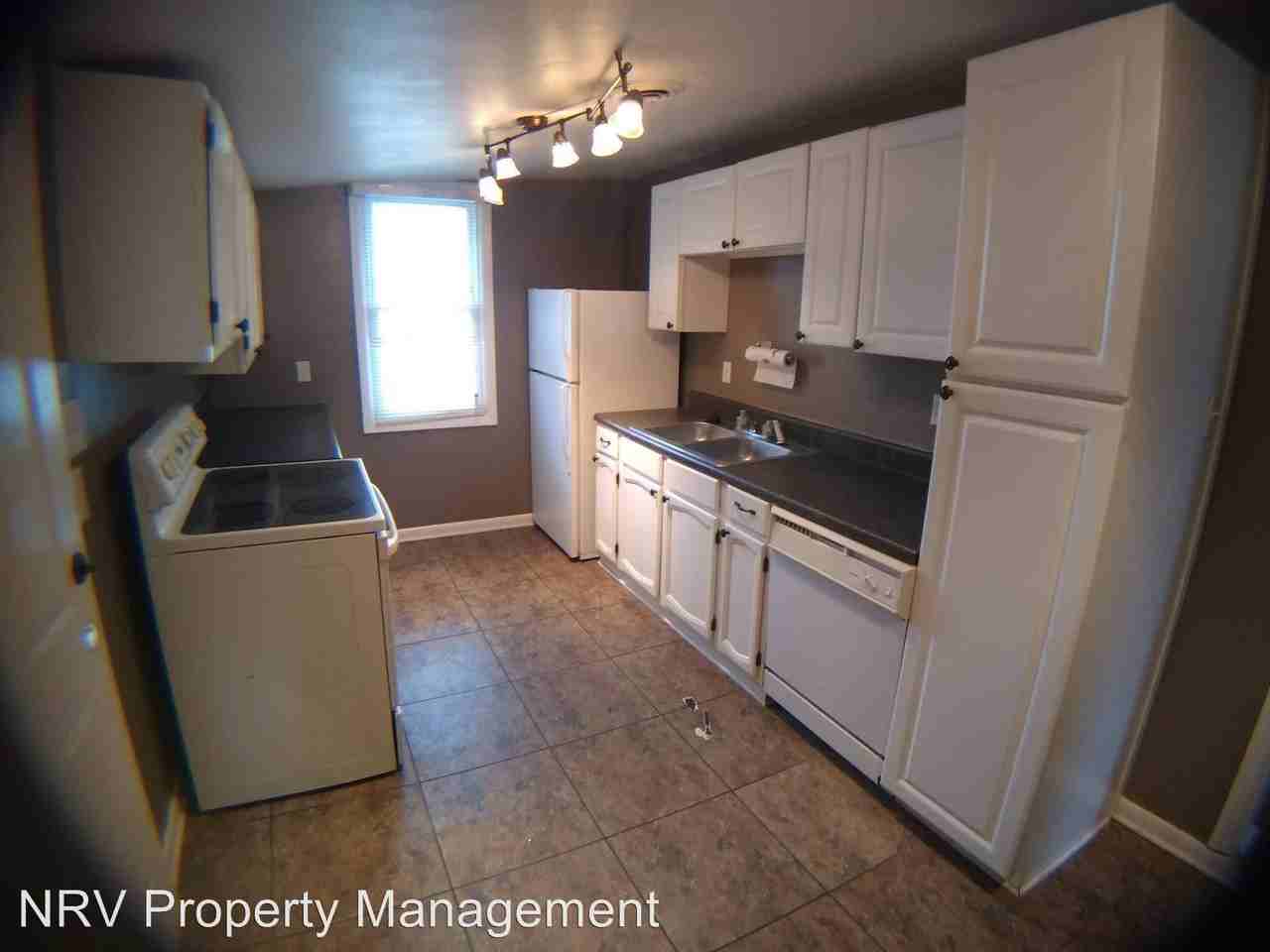 2245 Lucky Ln - Photo 3 of 9