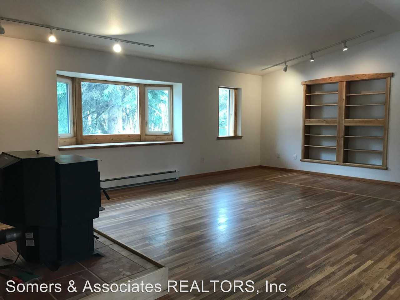 2545 Linda Ln - Photo 3 of 23