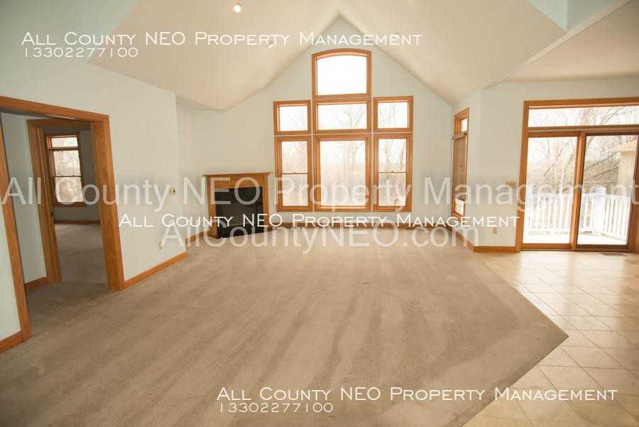 777 E Dawnwood Dr - Photo 2 of 14