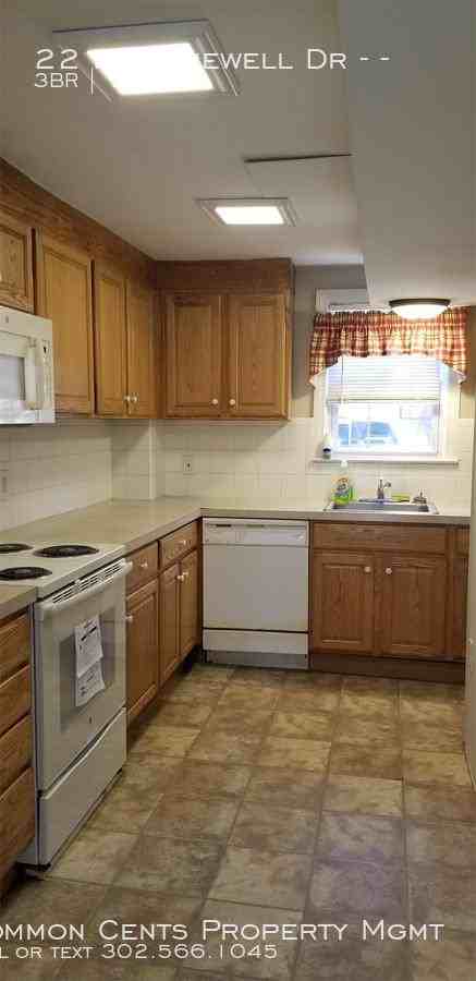 22 N Pennewell Dr - Photo 3 of 10