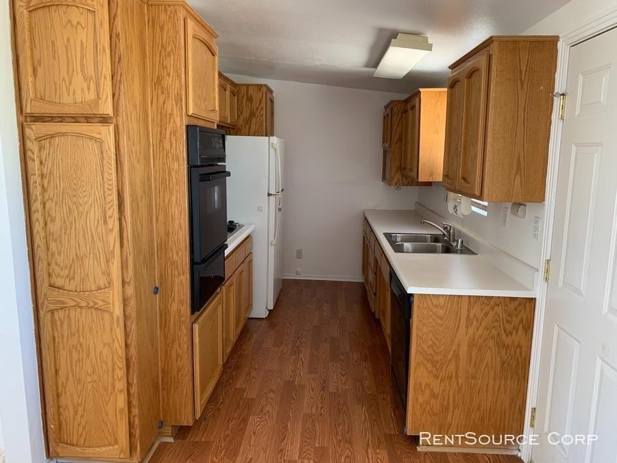 13063 Margo St - Photo 2 of 10