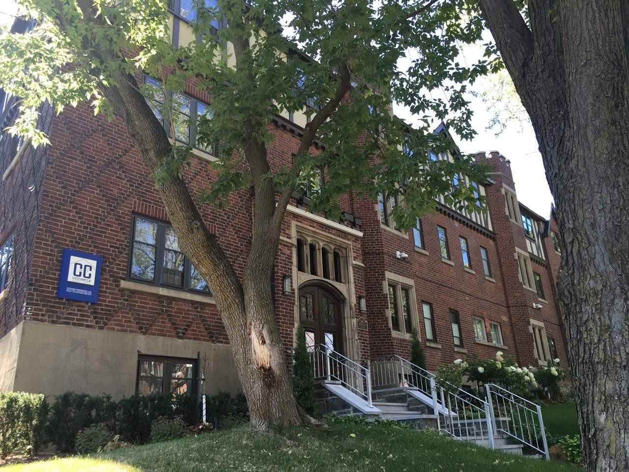 288 Avenue Grosvenor 26, Westmount, QC H3Z2L9 1 Bedroom Apartment