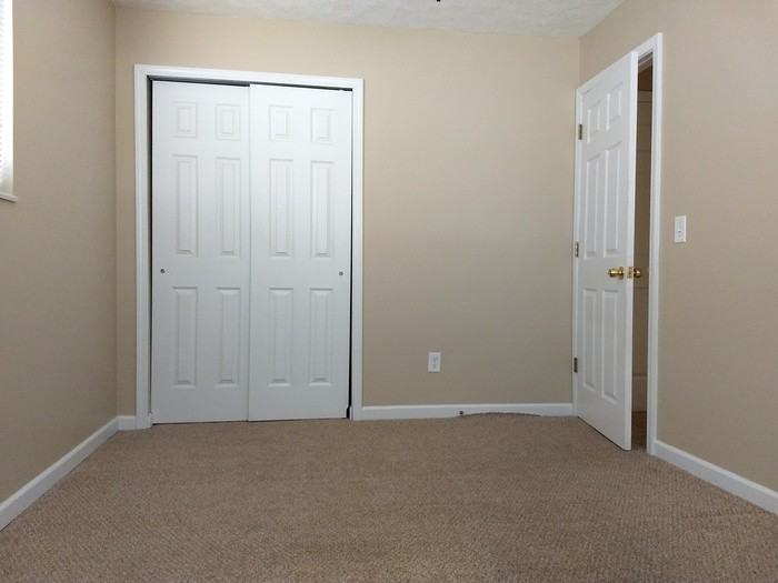 10154 Season Dr - Photo 3 of 13