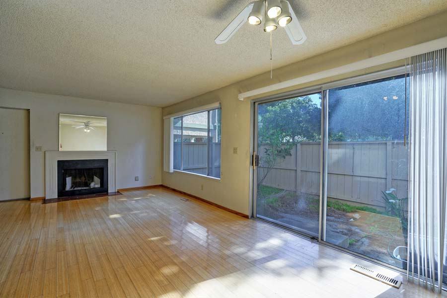 46922 Lundy Terrace - Photo 2 of 22