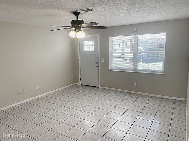 1588 Eunice Ln - Photo 2 of 10