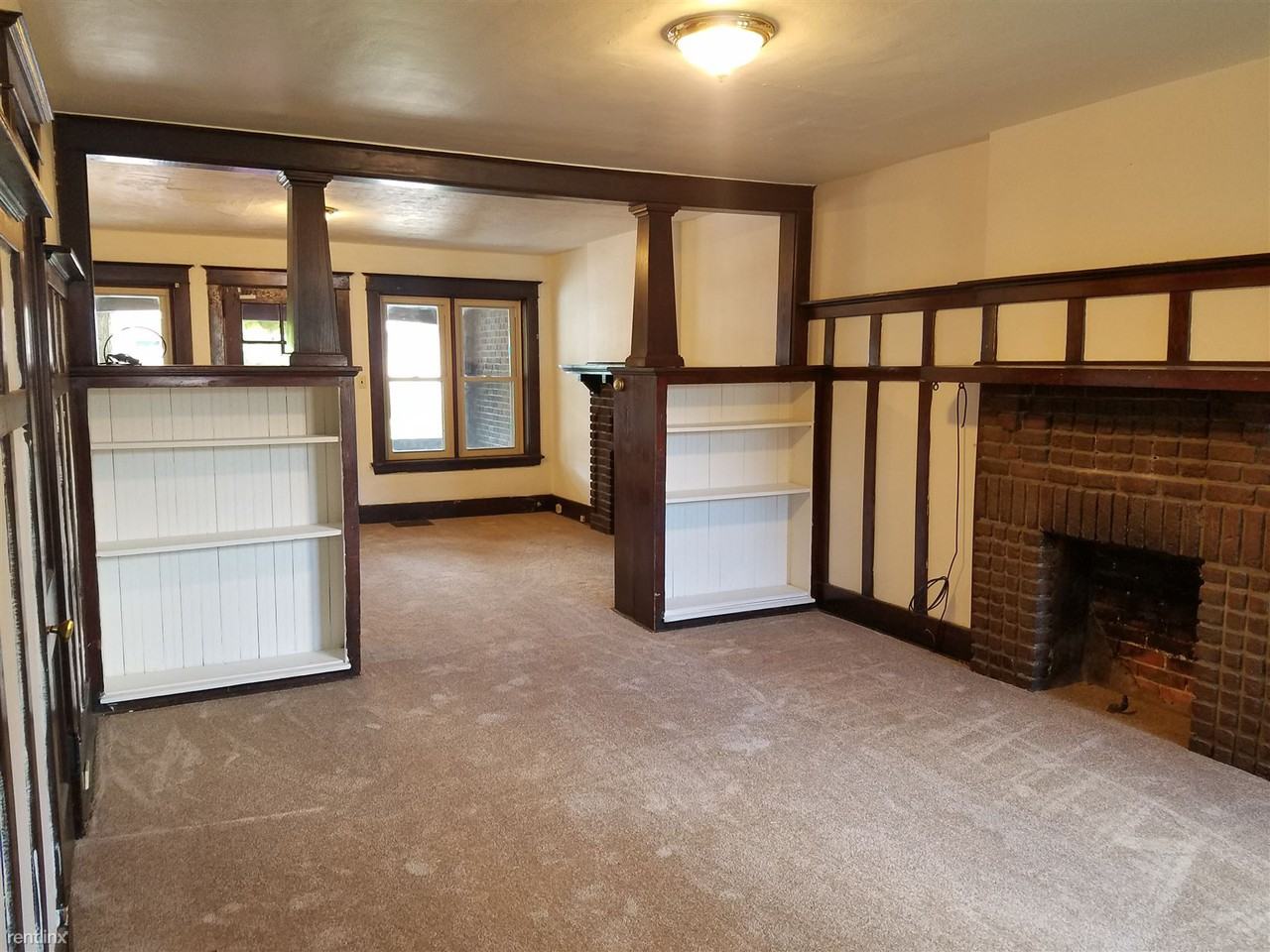1644 Jancey St - Photo 2 of 12