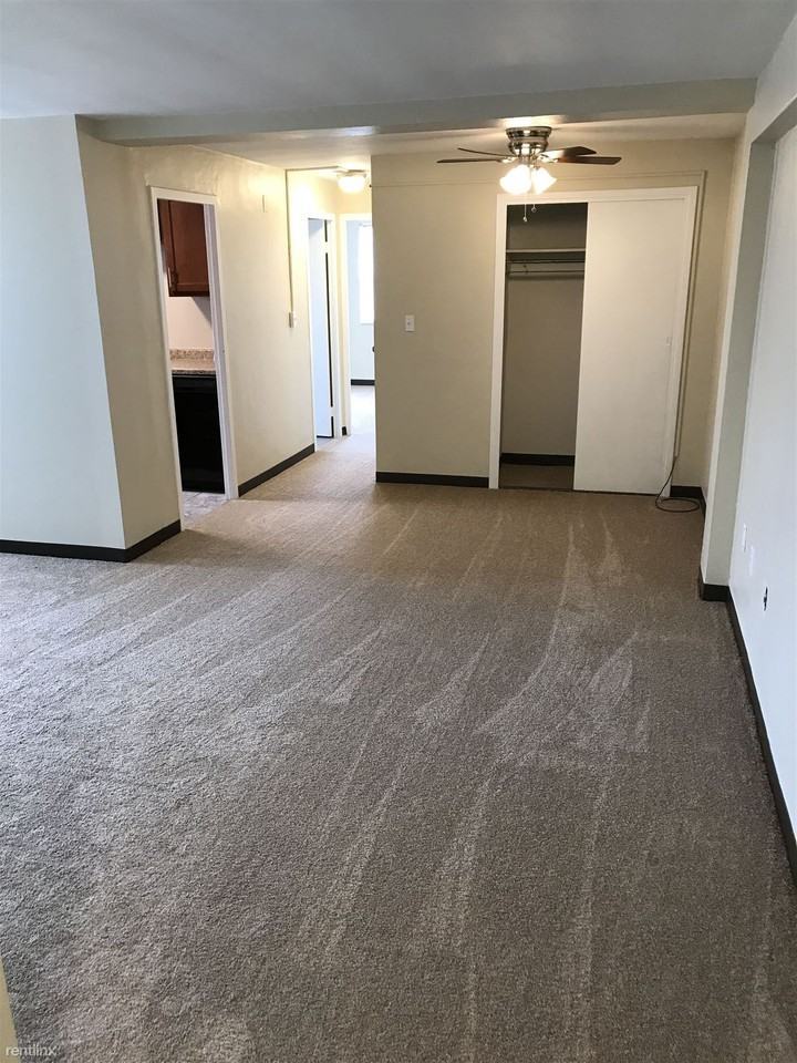 Cloverleaf Tower Apartments - Photo 2 of 10