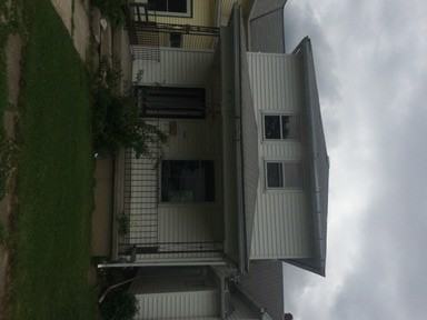 1634 Franklin Ave - Photo 2 of 8