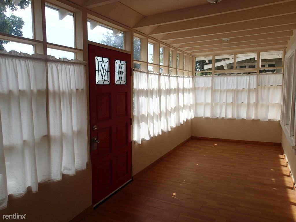 902 S Garnsey St - Photo 2 of 15