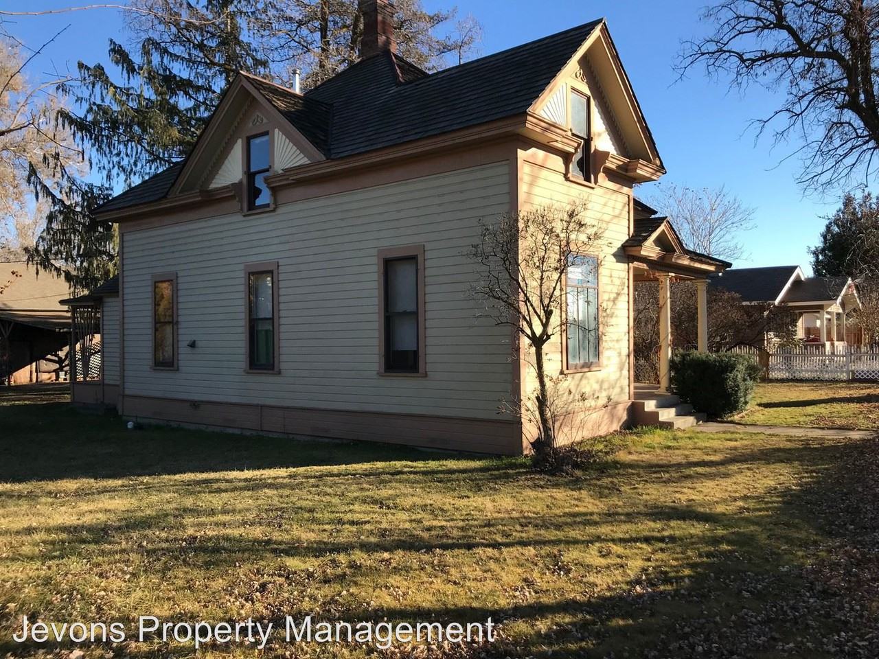 111 N 9th St - Photo 2 of 45