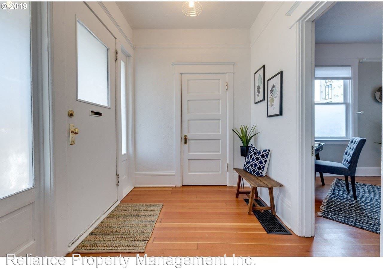4023 NE Cleveland Ave - Photo 3 of 25
