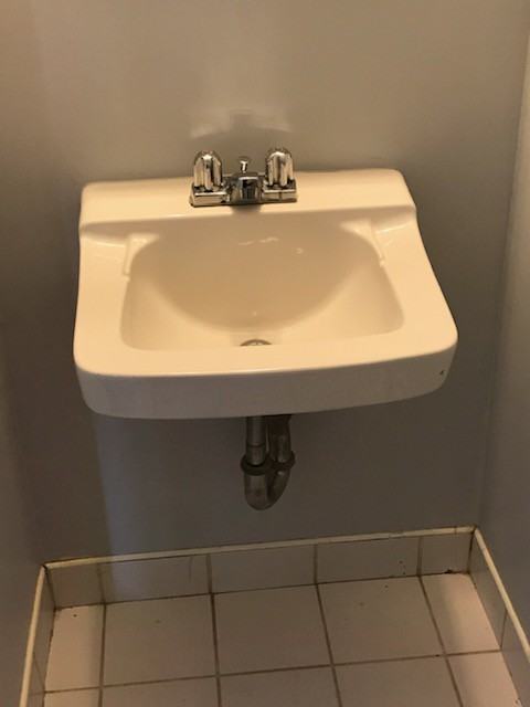 45 Wildwood Ln - Photo 2 of 15