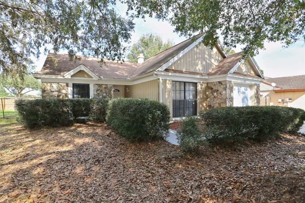 819 Sunridge Point Dr - Photo 2 of 20