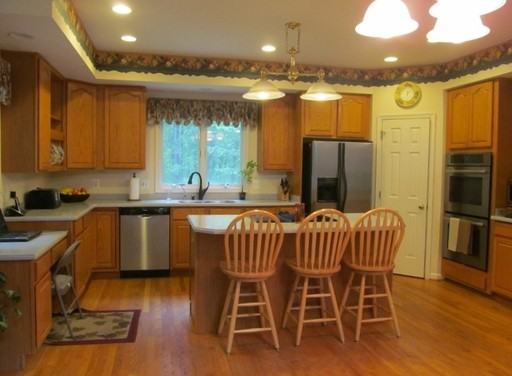 12195 Woodford Dr - Photo 2 of 37