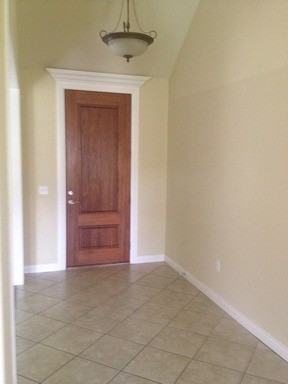 3811 Edgewater Dr - Photo 2 of 14