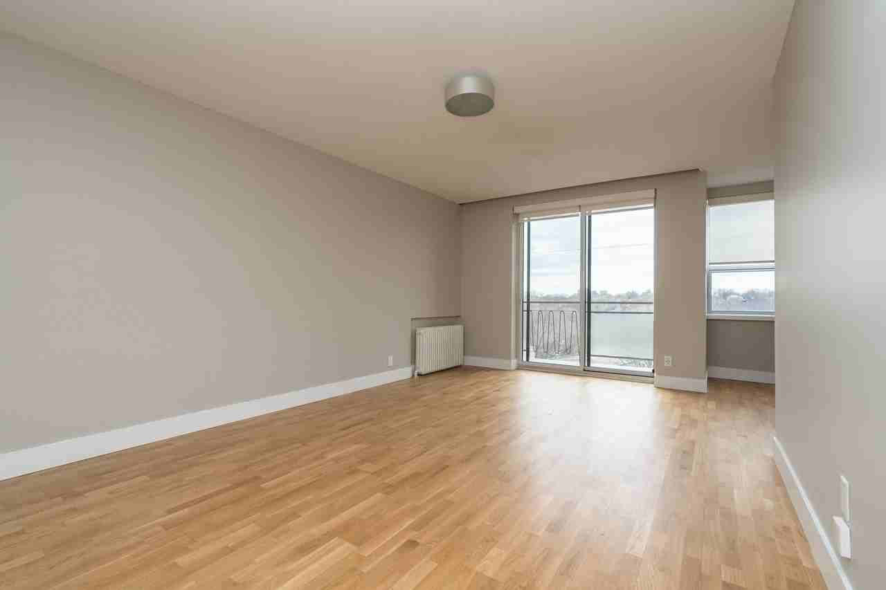 501 Kingston Road - Photo 2 of 12