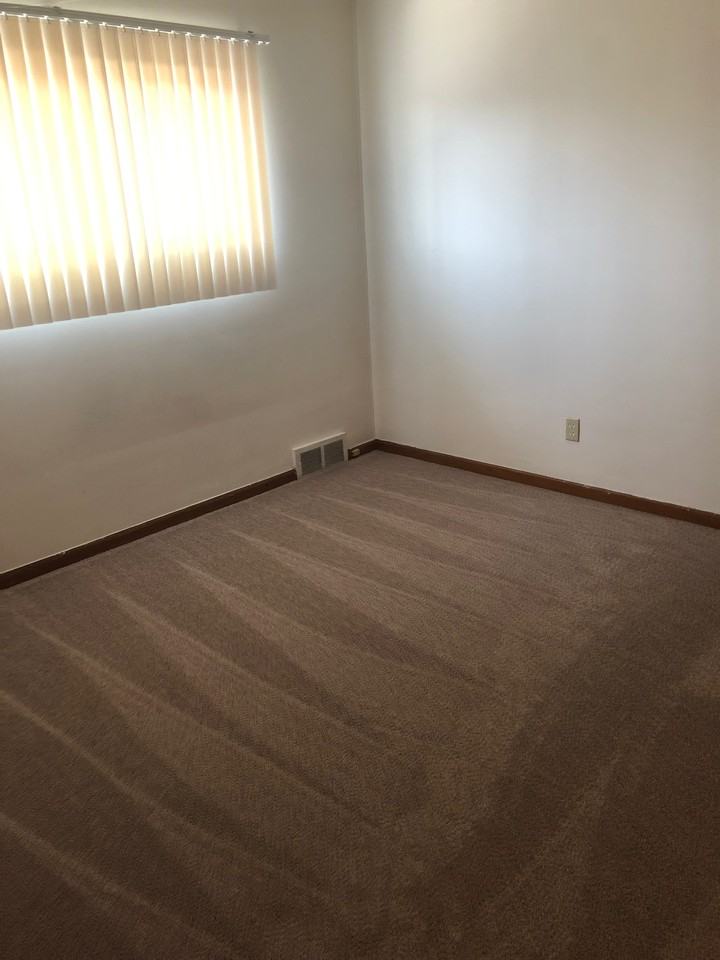 21710 E Eleven Mile Rd #4 - Photo 2 of 8