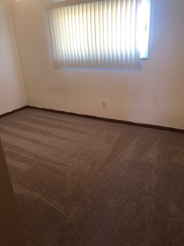 21710 E Eleven Mile Rd #4 - Photo 3 of 8