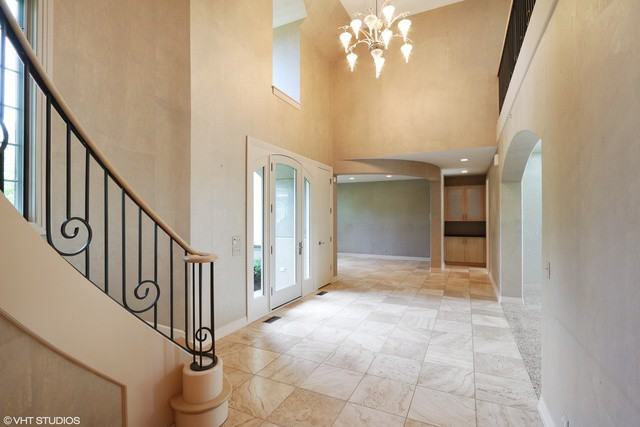 9 Bannockburn Ct - Photo 3 of 33