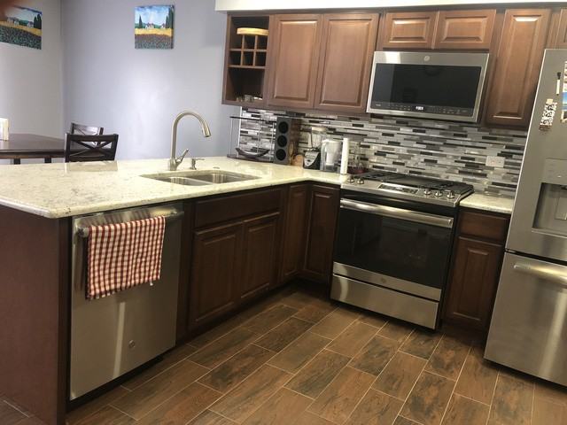 928 Ainsley Dr - Photo 2 of 14