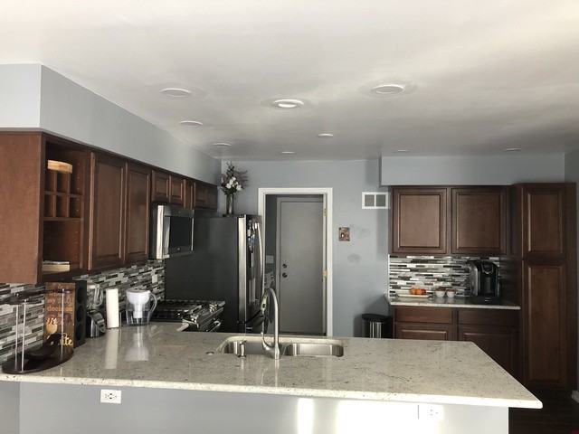 928 Ainsley Dr - Photo 3 of 14