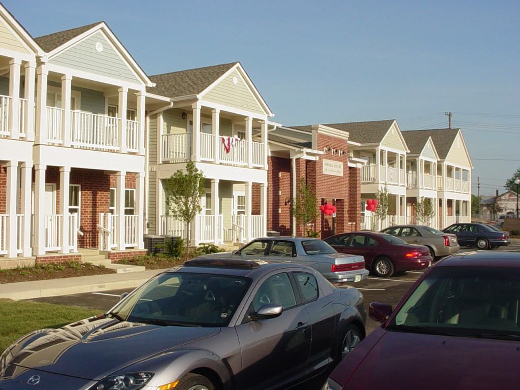 550 S Jefferson St - Photo 2 of 3