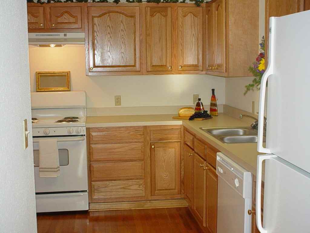 550 S Jefferson St - Photo 3 of 3