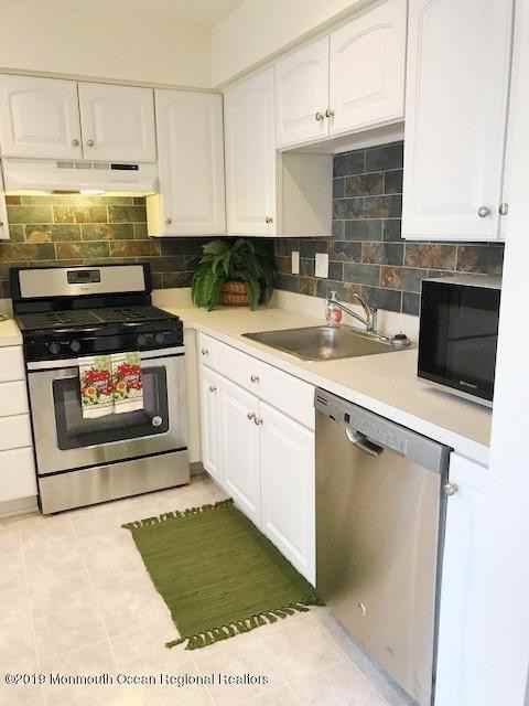 11 New Castle St #81 - Photo 2 of 16