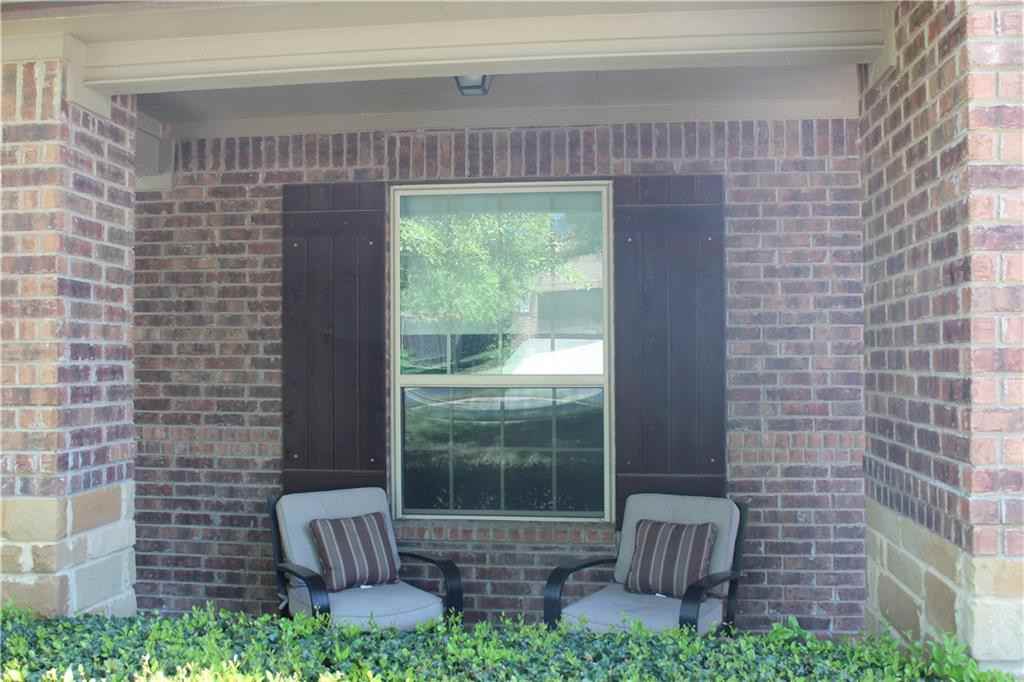 1017 Fred Couples Ct - Photo 2 of 32