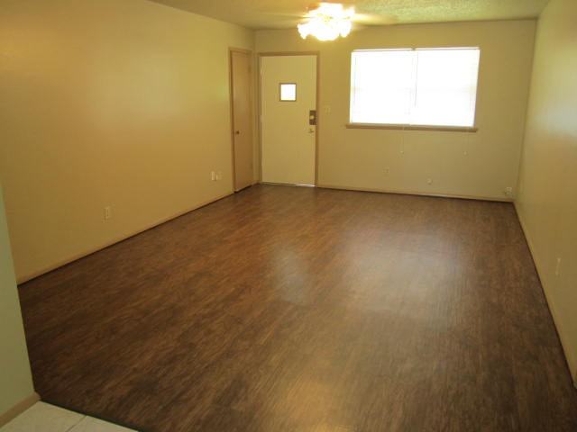 8313 Northwest 37th Street - Photo 2 of 11