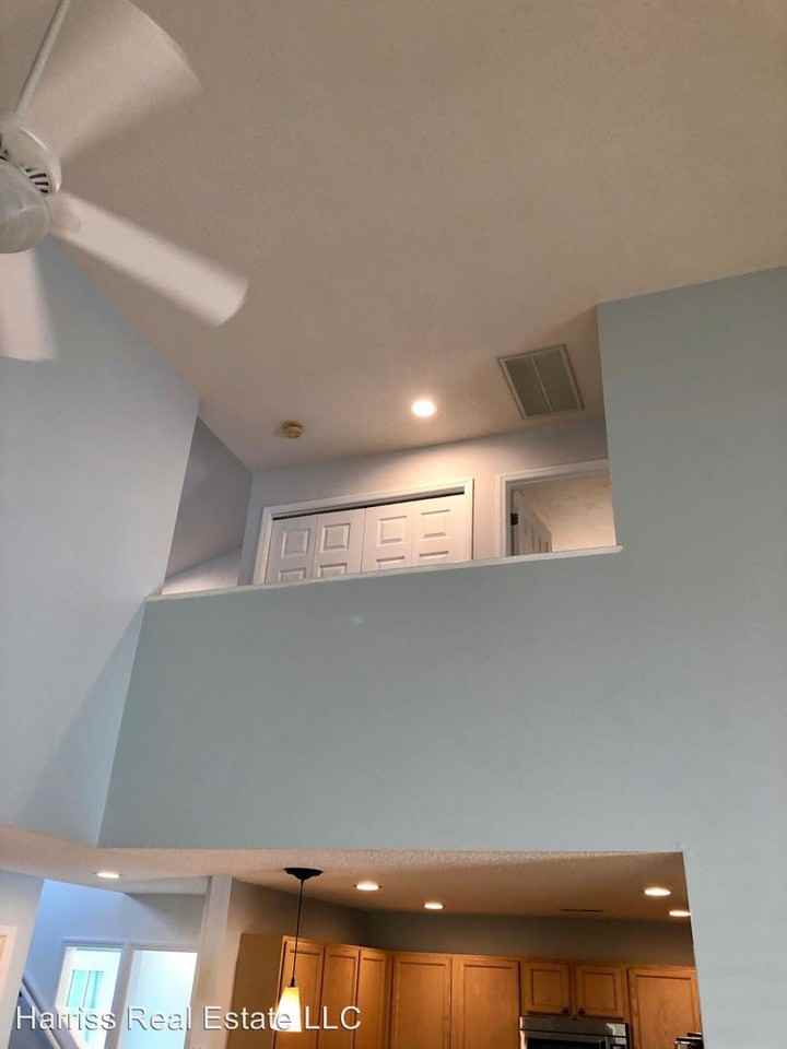 633 Settlers Ln - Photo 3 of 24