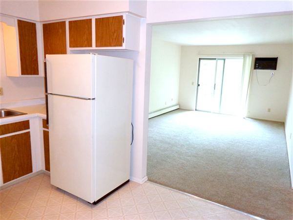 Lynn Terrace Condominiums - Photo 3 of 6