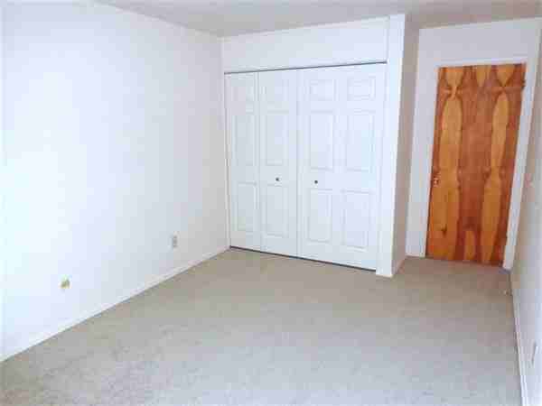 Lynn Terrace Condominiums - Photo 2 of 6