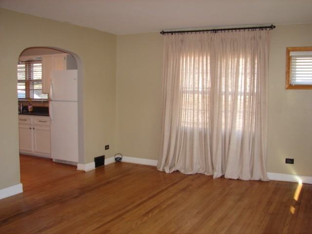 2100 Elizabeth Ave - Photo 3 of 24