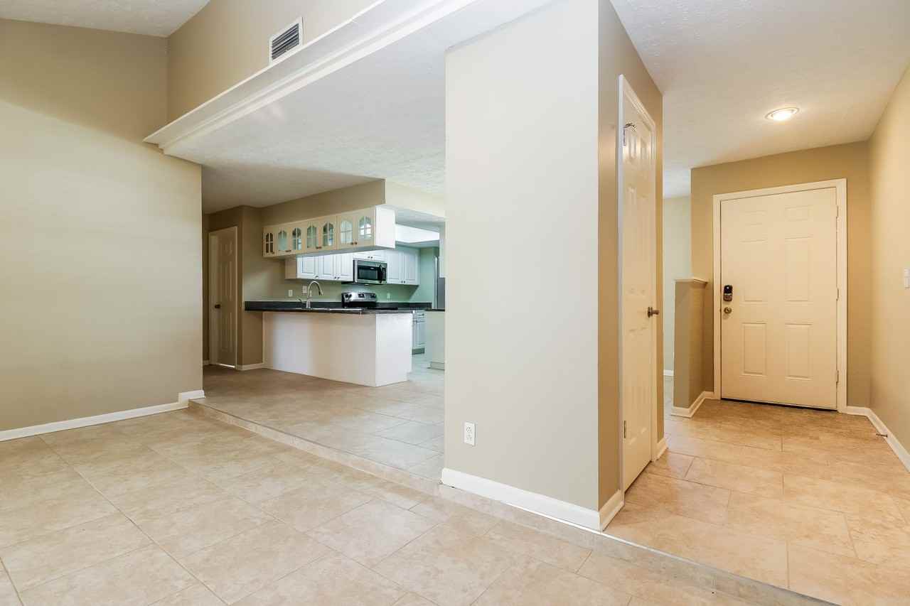 6501 Sugar Foot Ct - Photo 2 of 21