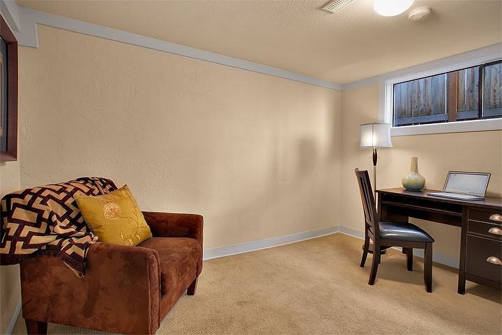 115 29th Avenue East - Photo 5 of 11