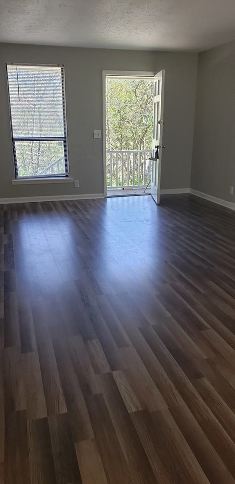 5256 Tusculum Ct - Photo 2 of 23