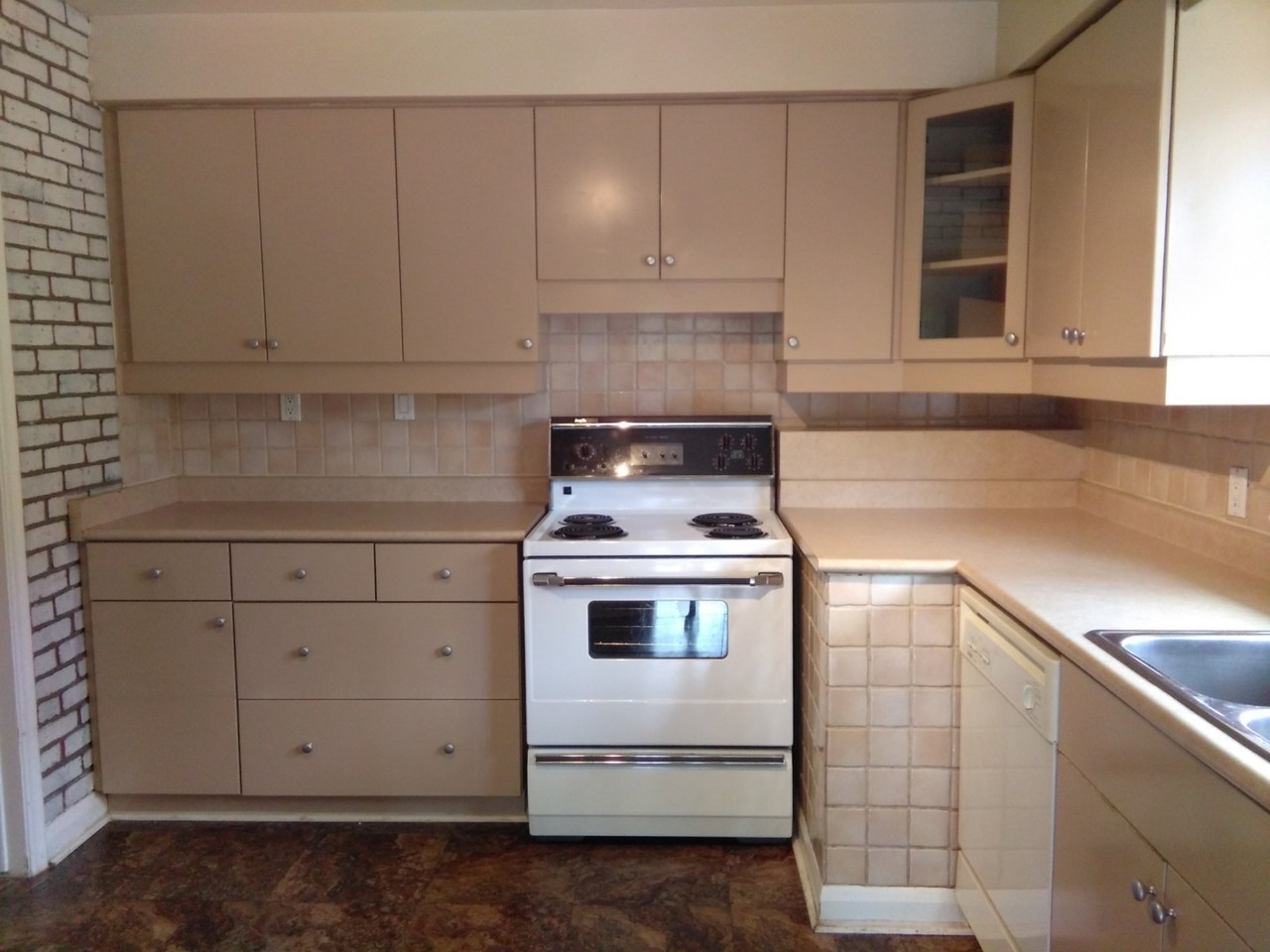 146 The Westway - Photo 2 of 40
