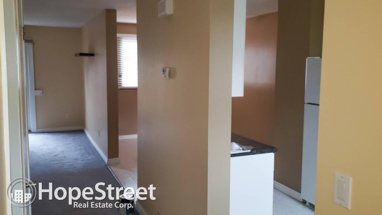 14237 23 St NW - Photo 3 of 9