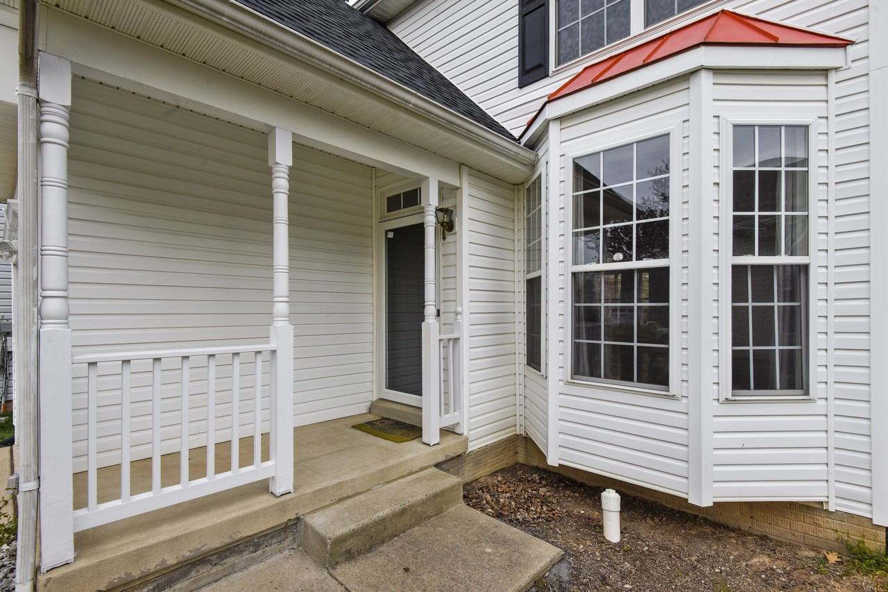 12025 Tango Ln - Photo 3 of 30