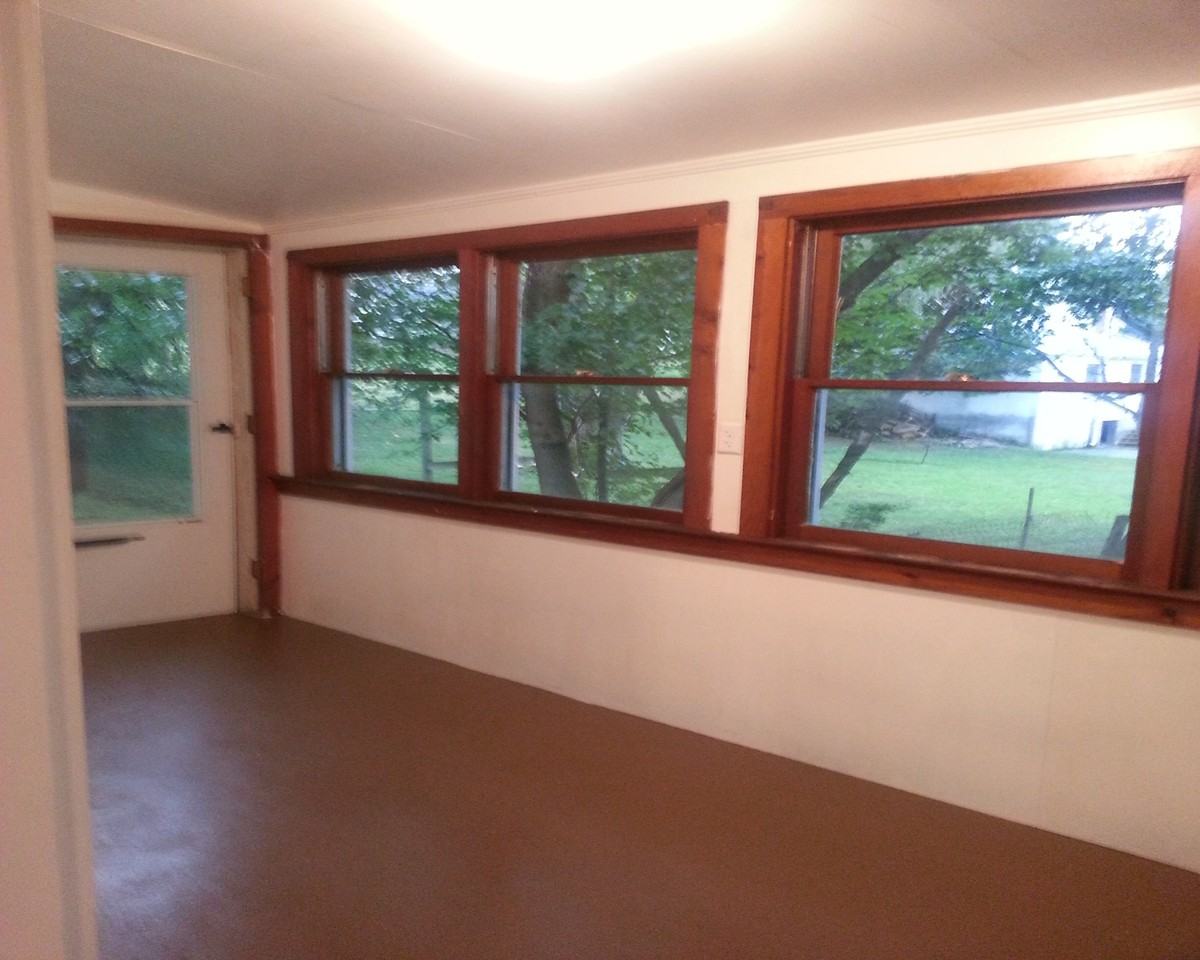 118 W Manchester Ln #B - Photo 3 of 8