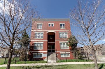 9025 S Laflin St 1 Chicago Il 60620 3 Bedroom House For