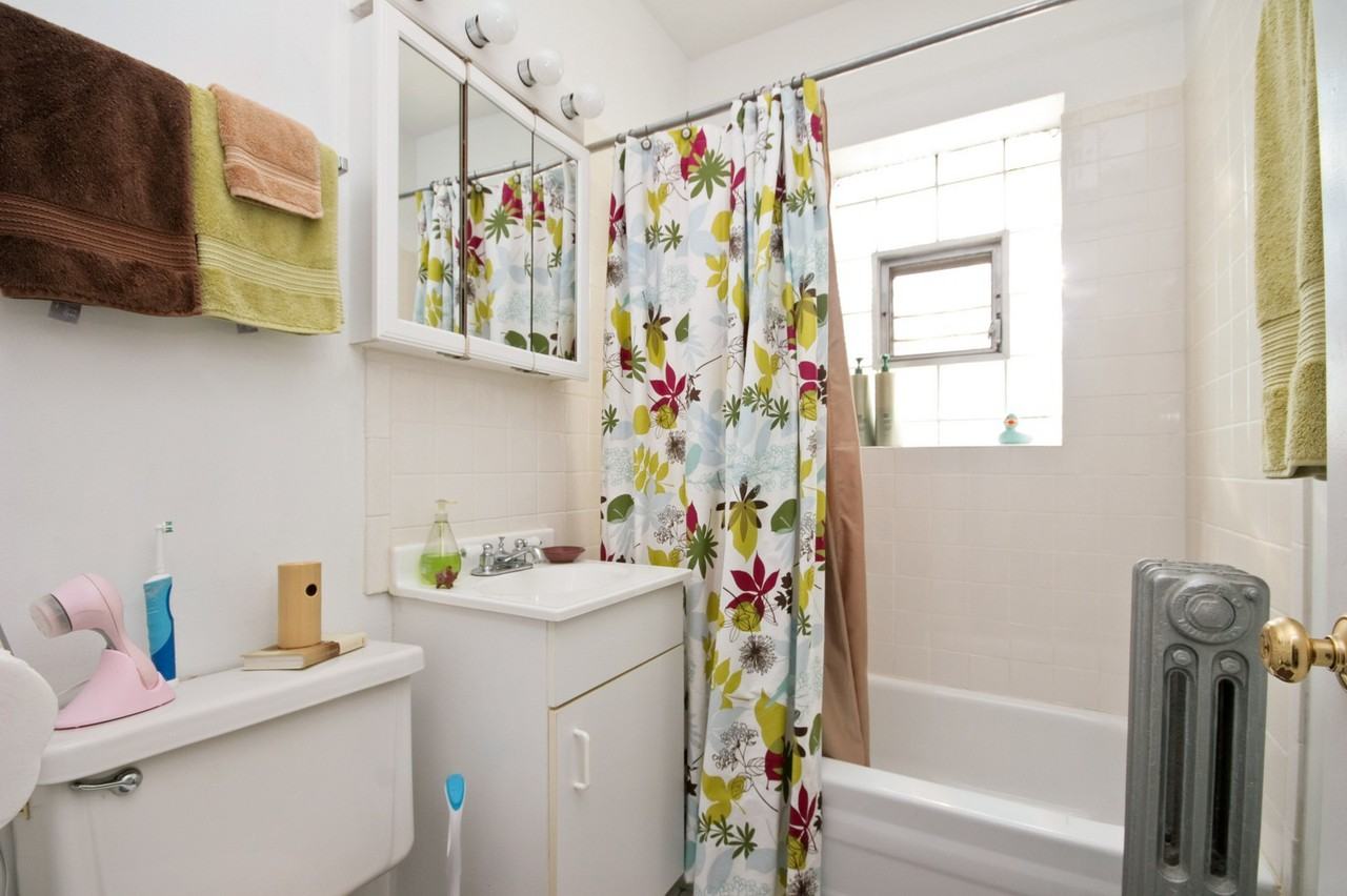 649-57 W. Oakdale Ave. - Photo 2 of 6