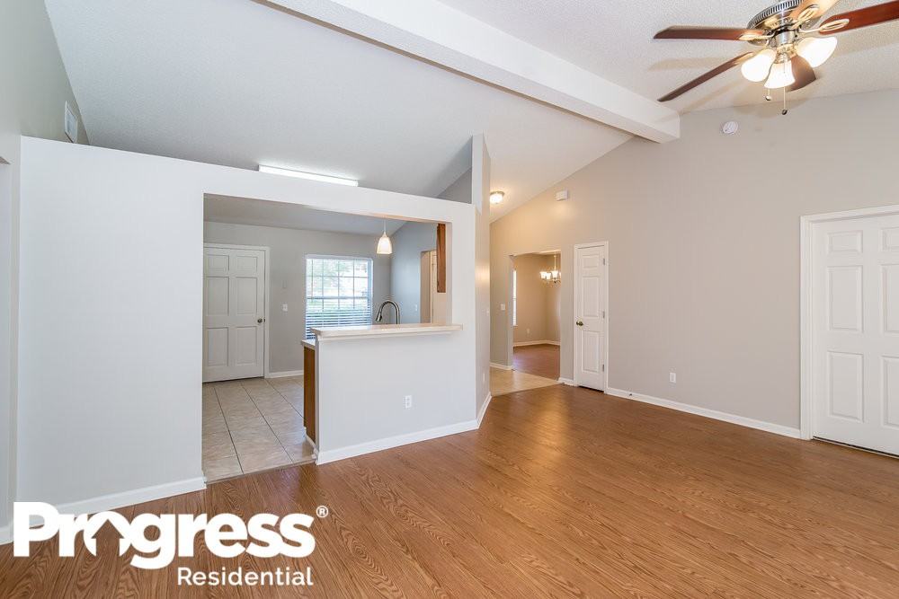 3613 Cameron Crossing Dr - Photo 2 of 15