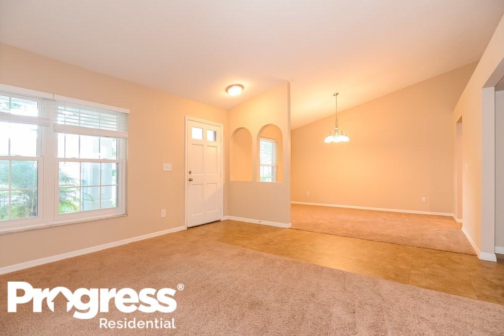 2629 Green Valley St - Photo 2 of 15